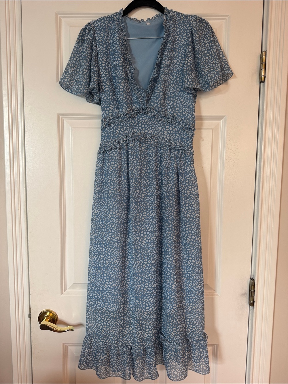 Light blue and white patterned dress